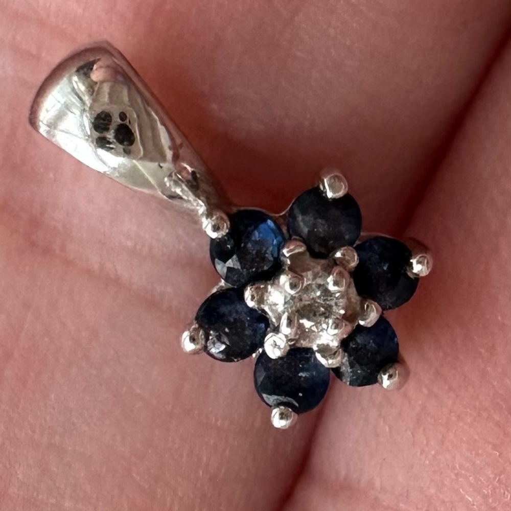 Elegant 14k White Gold Diamond and Sapphire Blue Floral Pendant